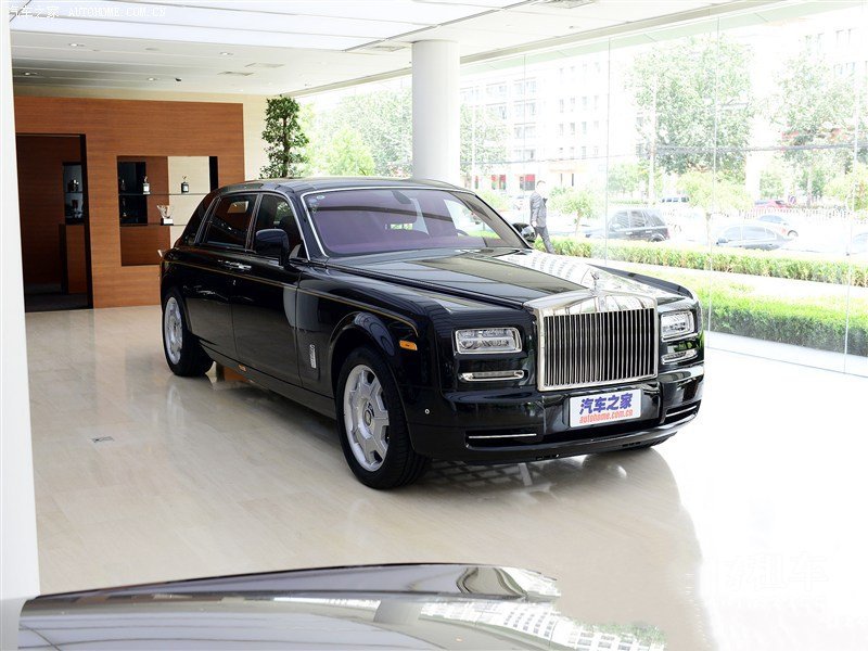 成都租车公司告诉你怎么选择婚车