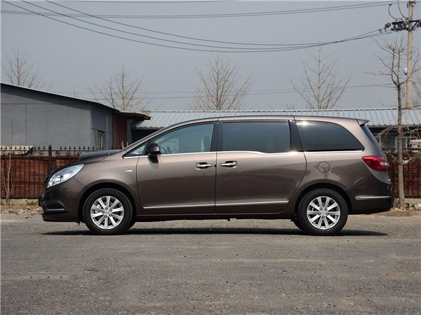 成都租车公司告诉你长途驾驶如何缓解疲劳