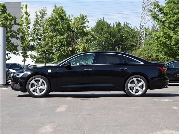 成都租车自驾听到异响要怎么处理