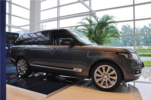 成都租越野车带这些配置的一定不错