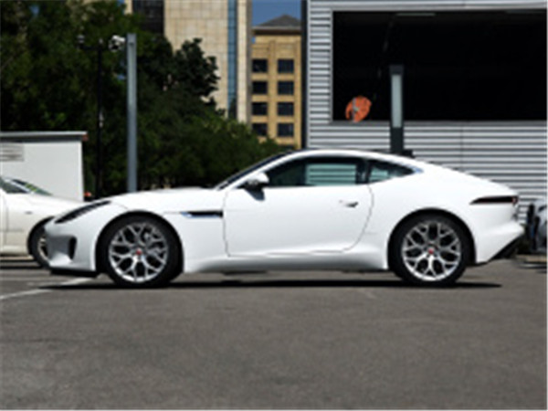 成都租车公司告诉您租车这样驾驶最好